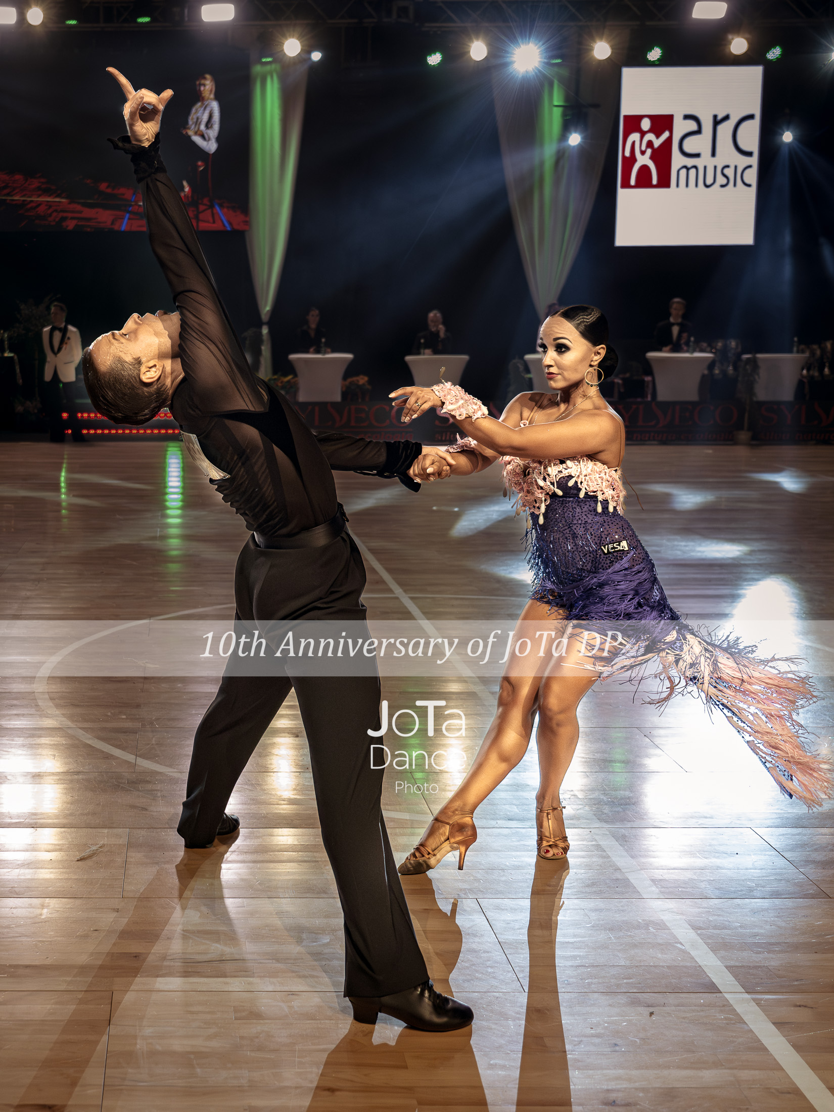 Фото 23 з танцювального турніру Ice Arena Cup Tomaszów Mazowiecki 2025 — болрум, латина